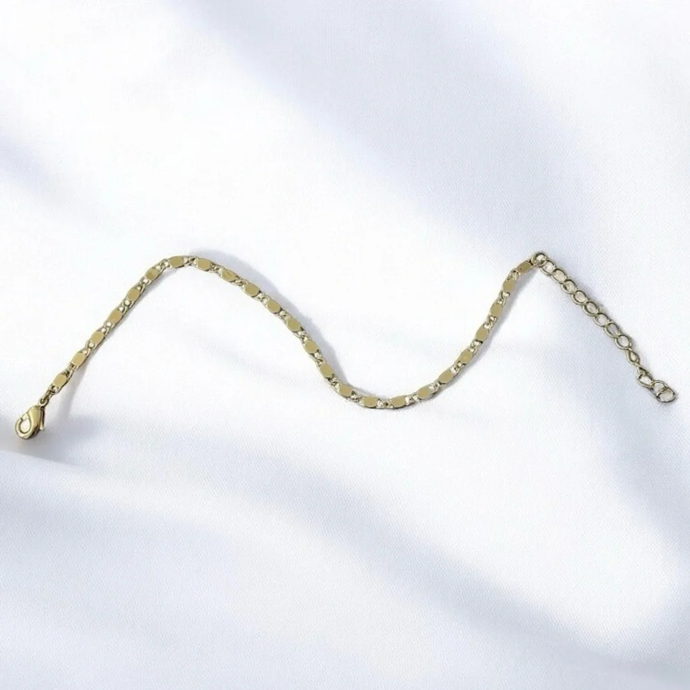 Mirror 14K Gold Plated 7 inch Women’s Bracelet - Final price! - Picture 3 of 3